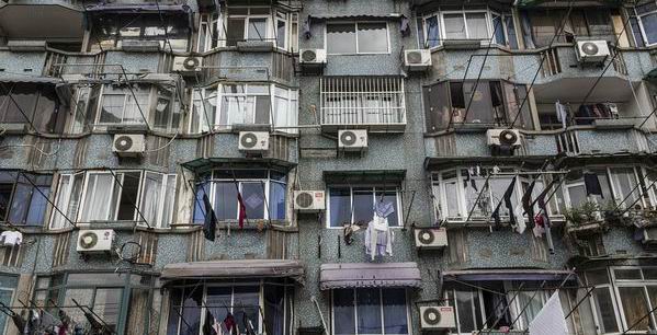 1st air conditioner in which city